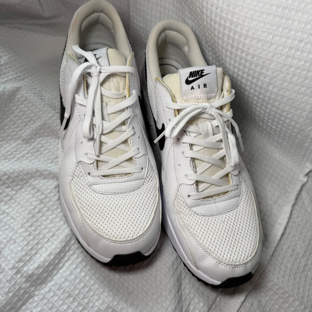 Nike Air Max Excee Mens White Black Sneakers CD4165-100
